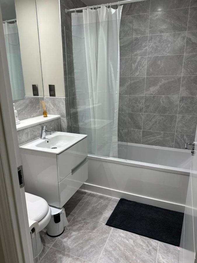 埃德蒙顿Stunning Newbuilt 3 Bed House Sleeps 9别墅 外观 照片
